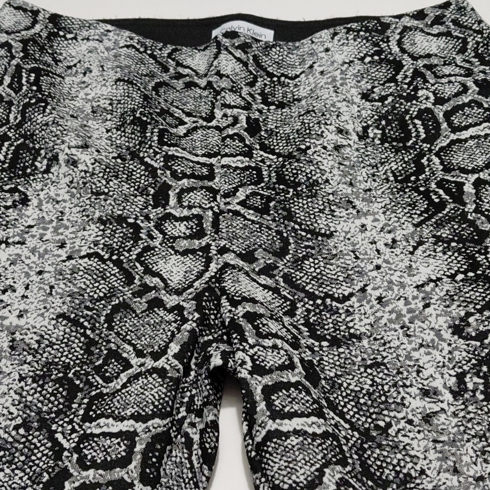 CALVIN KLEIN Women's Stretch Snakeskin Print Black & Gray Pants Size 8